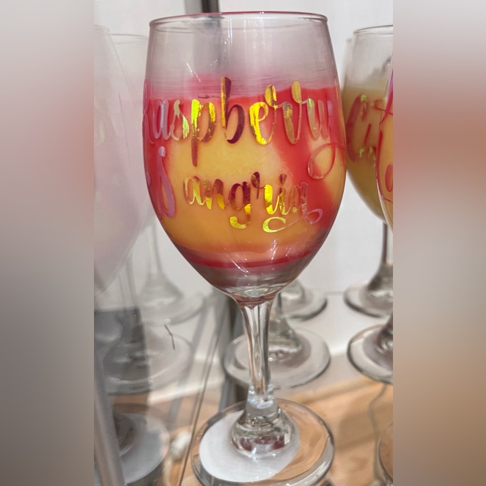 🛍️SALE🛍️ Raspberry sangria cocktail candle handmade 12 ounces